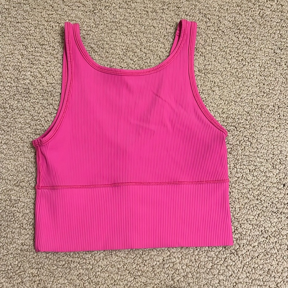 Pink Lulu cropped tank